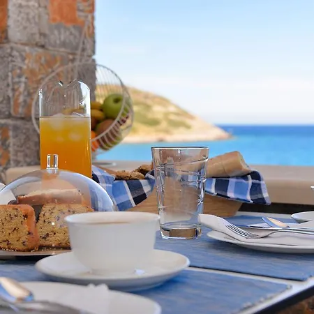 Moments Villa Mochlos